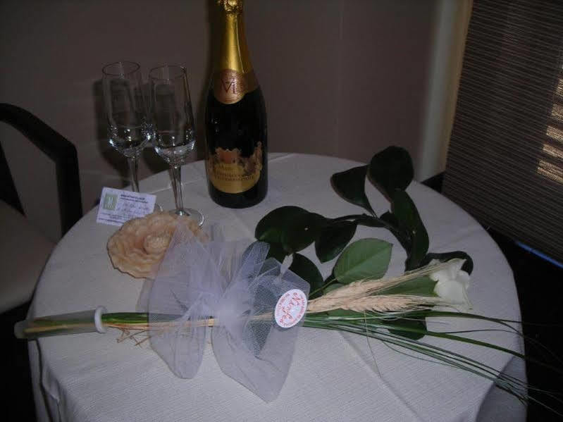Manhattan Village Hotel Sulmona Zewnętrze zdjęcie